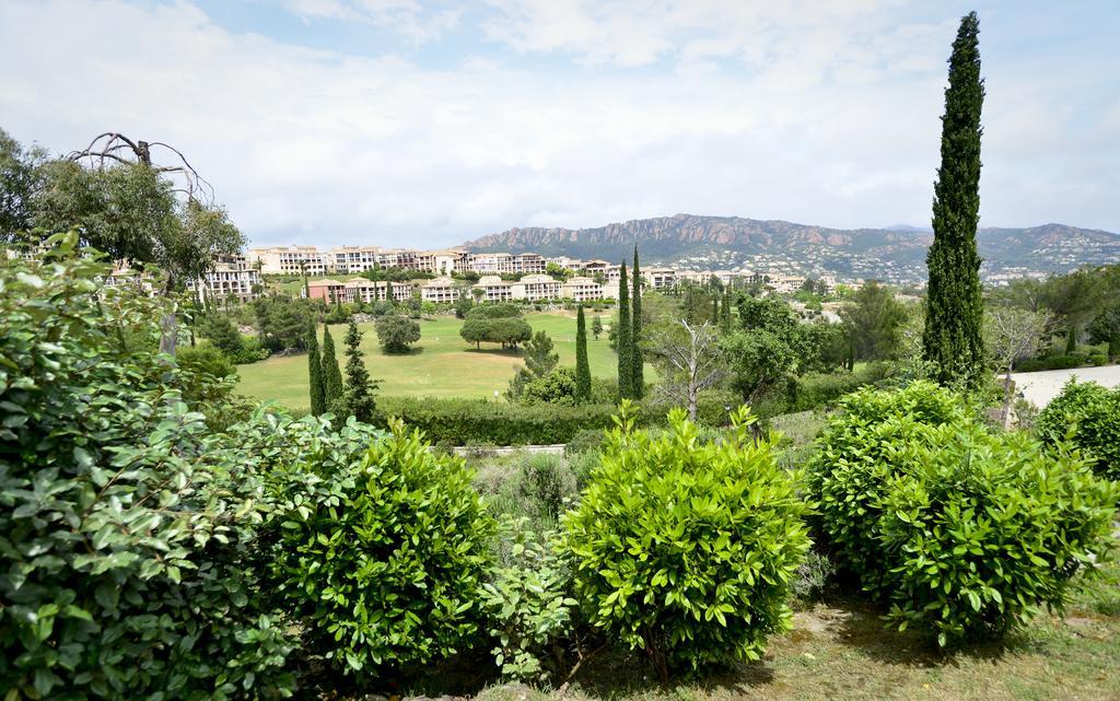 Cap Esterel Garden Flat Saint-Raphaël Exterior foto
